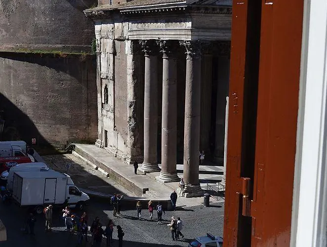 Pantheon Oda ve Kahvaltı Roma